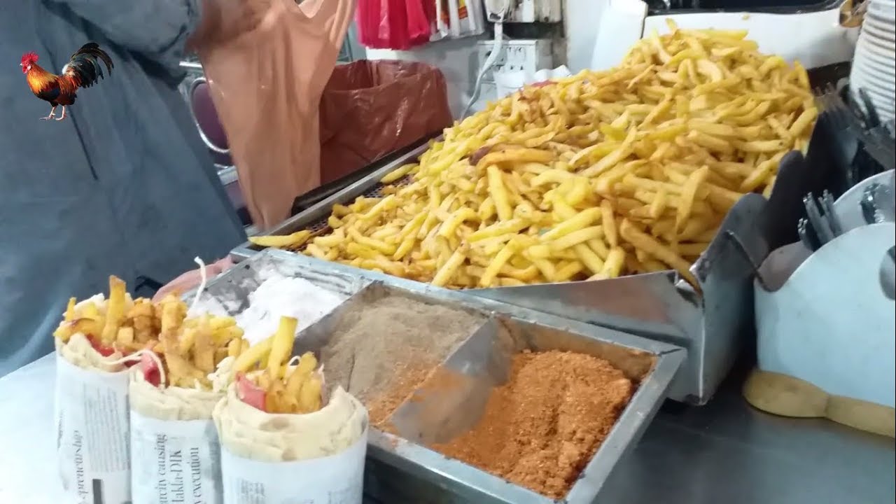 chips - famous food street in pakistan