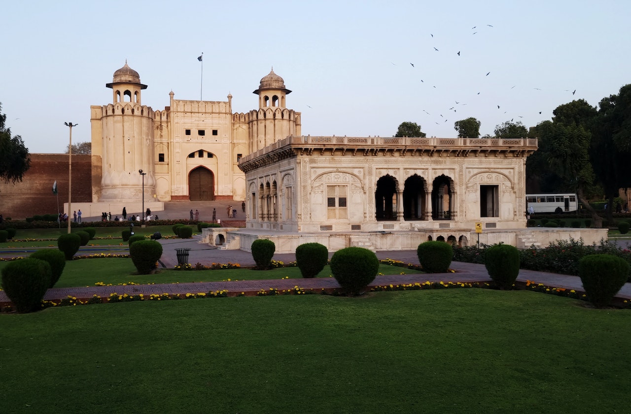 lahore fort - things to do in lahore